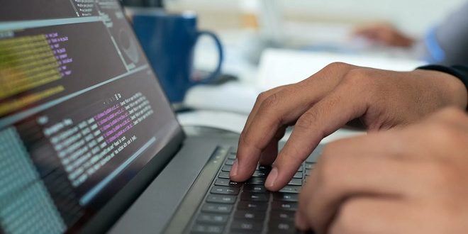 5 Keunggulan Menggunakan Layanan Software House Indonesia di GeekGarden