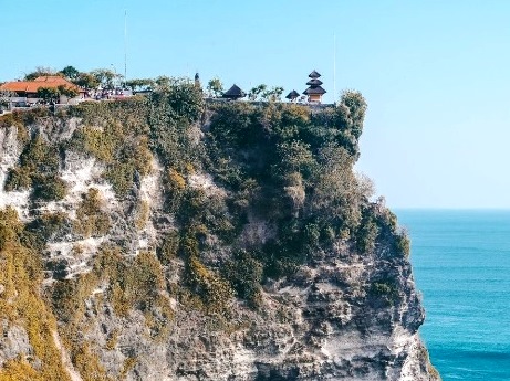 Menikmati Sunset di Pura Uluwatu
